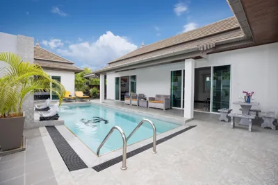 3BR Villa Marine with Private Pool, Waterfalls in NaiHarn Beach – 사진 14